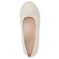 Store Amorie Flat Women Flats & Loafers